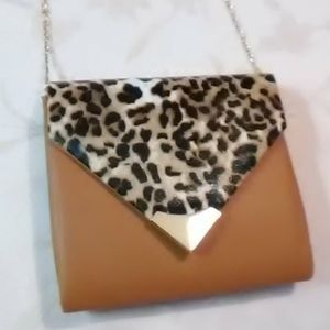 Adorable cheetah print envelope purse